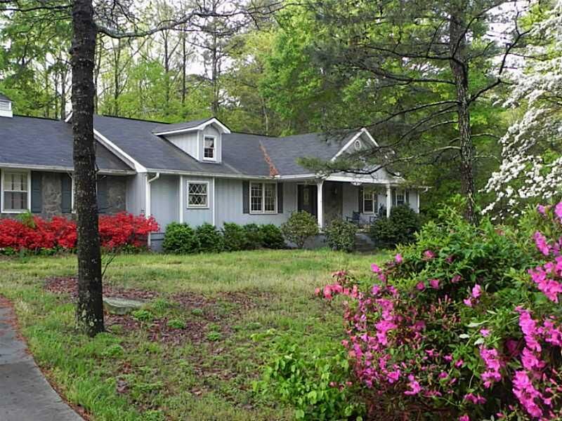 Property Photo:  905 Saddleback Way   30045 