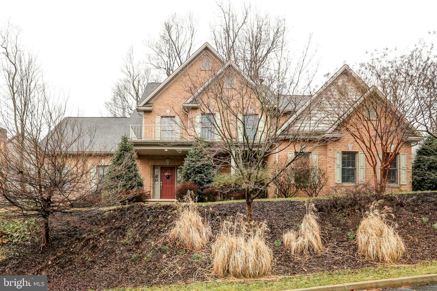 Property Photo:  677 Hunters Lane  PA 17339 