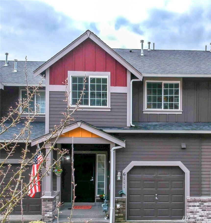 Property Photo:  6111 Alexander Place SE  WA 98092 