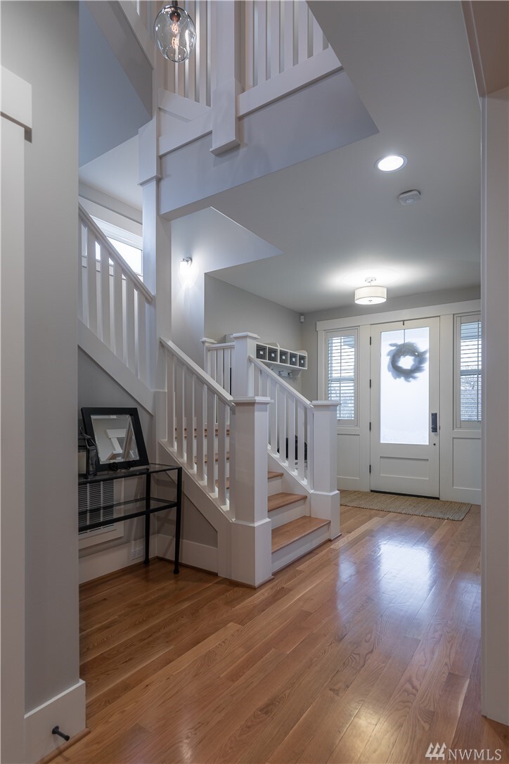 Property Photo: 1937 3rd Ave W WA 98119