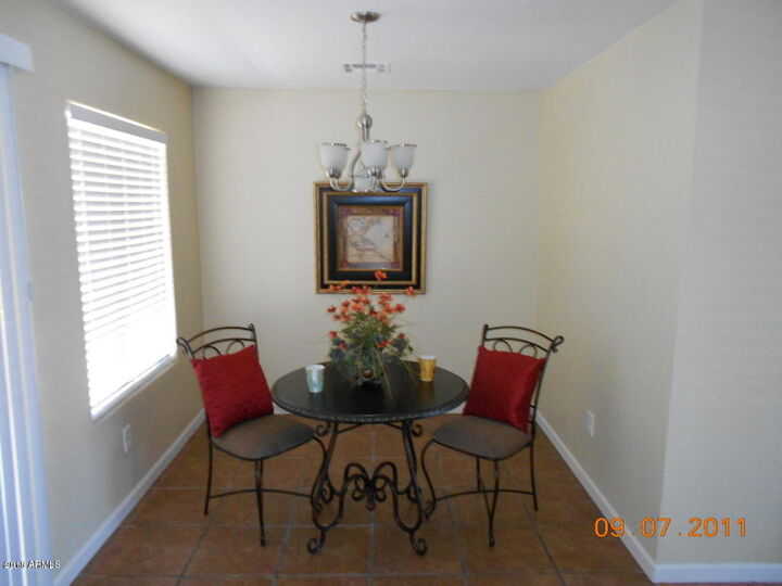 Property Photo:  