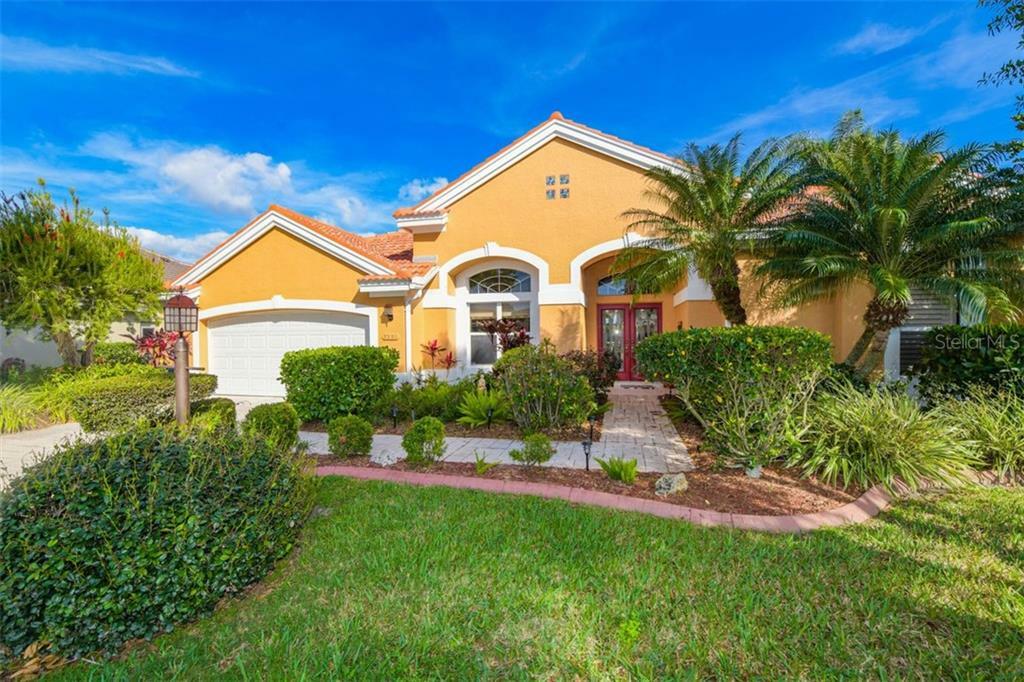 Property Photo: 7231 39th Lane E FL 34243