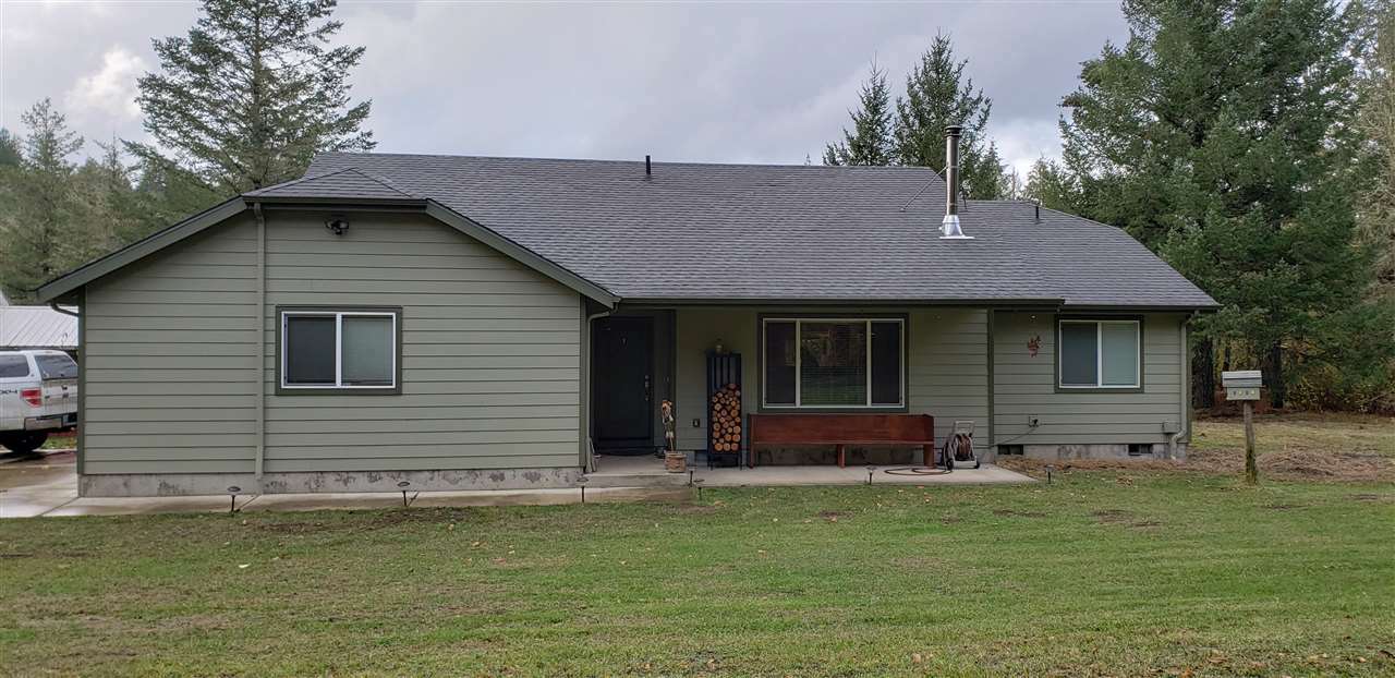 Property Photo:  3506  Limestone Rd  OR 97338-9442 