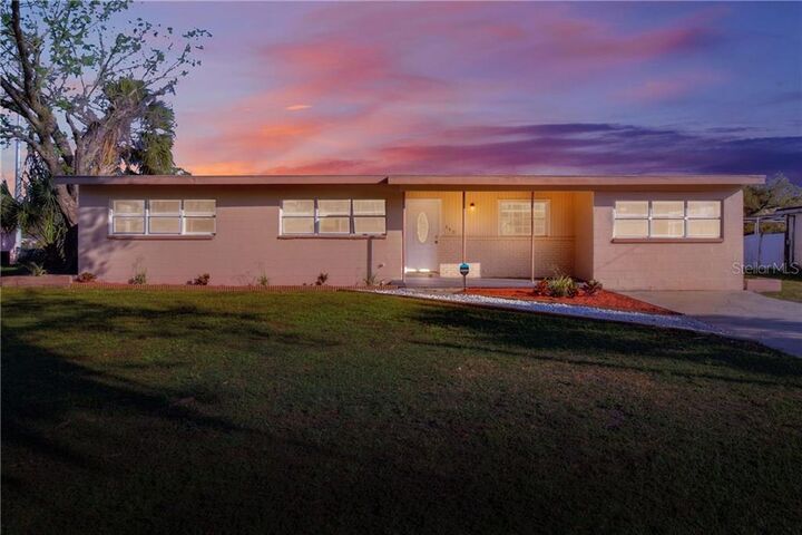 Property Photo:  340 Manor Drive  FL 33830 