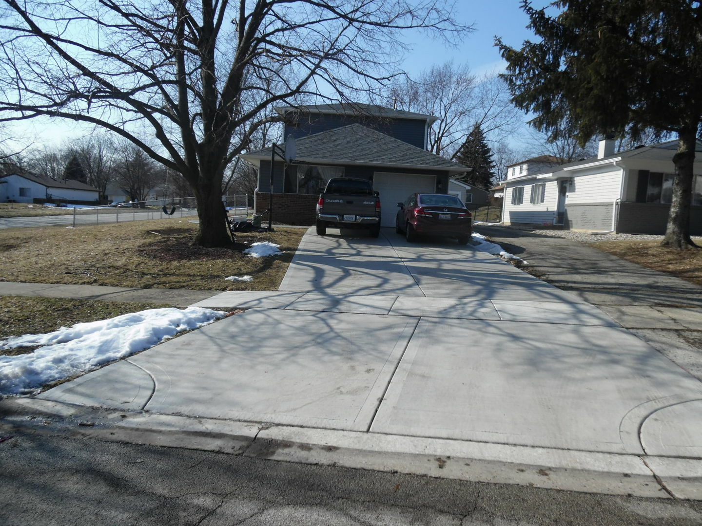 Property Photo: 227 Radcliff Drive IL 60440