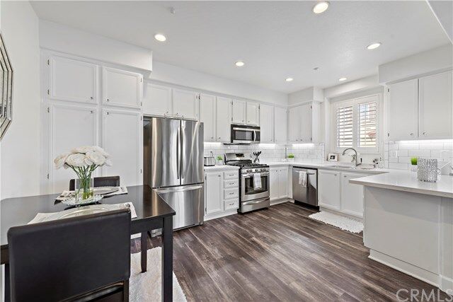 Property Photo: 26 Dietes Court CA 92694