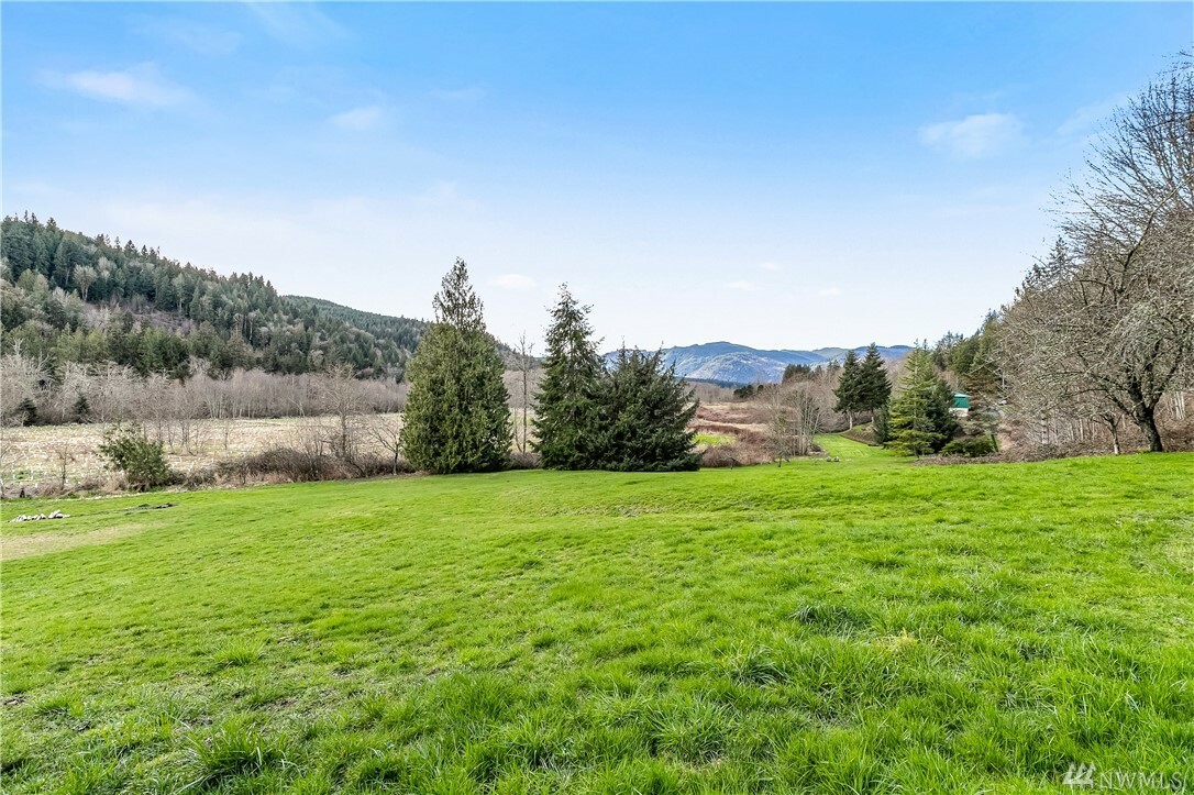 Property Photo:  4415 Park Rd  WA 98284 