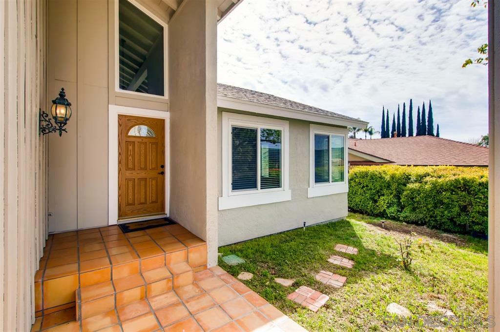 Property Photo:  10411 Cadwell Rd  CA 92071 