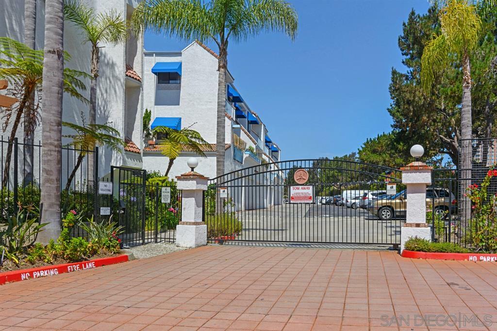 Property Photo:  8308 Regents Rd 3P  CA 92122 