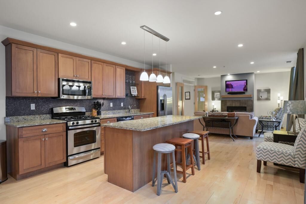 Property Photo: 3104 W Lake Street 106 MN 55416