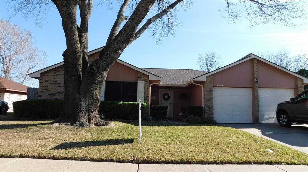 Property Photo:  2308 Cripple Creek Drive  TX 76014 