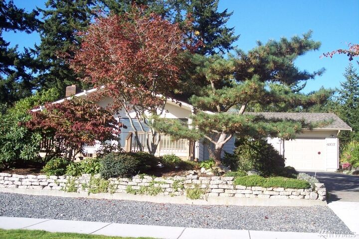 Property Photo: 4107 77th Place NW WA 98271