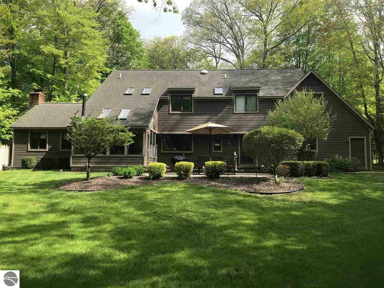 Property Photo:  189 Beechwood Court  MI 48858 