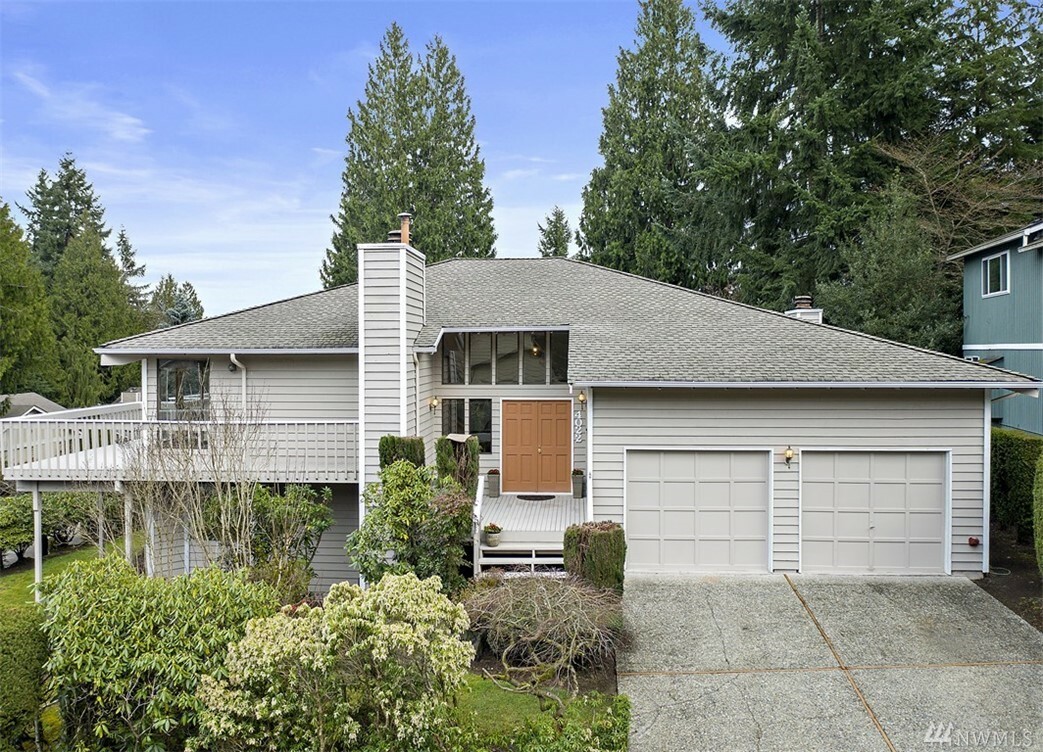 Property Photo:  4022 170th Ave SE  WA 98008 