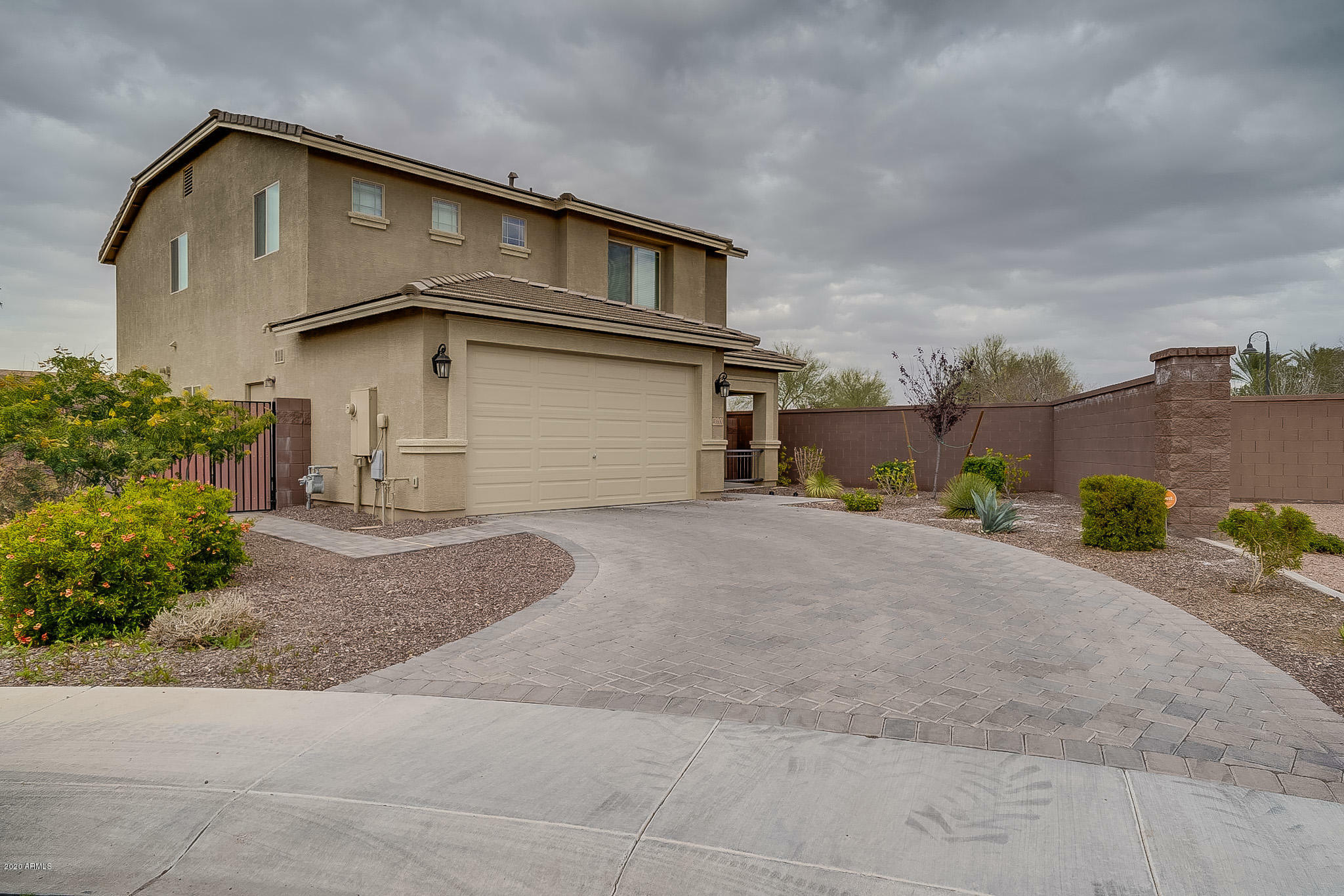 Property Photo:  41600 N Willow Court  AZ 85140 