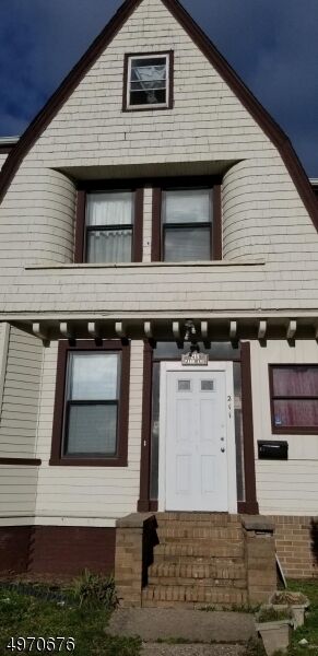 Property Photo:  211 Park Ave  NJ 07050 