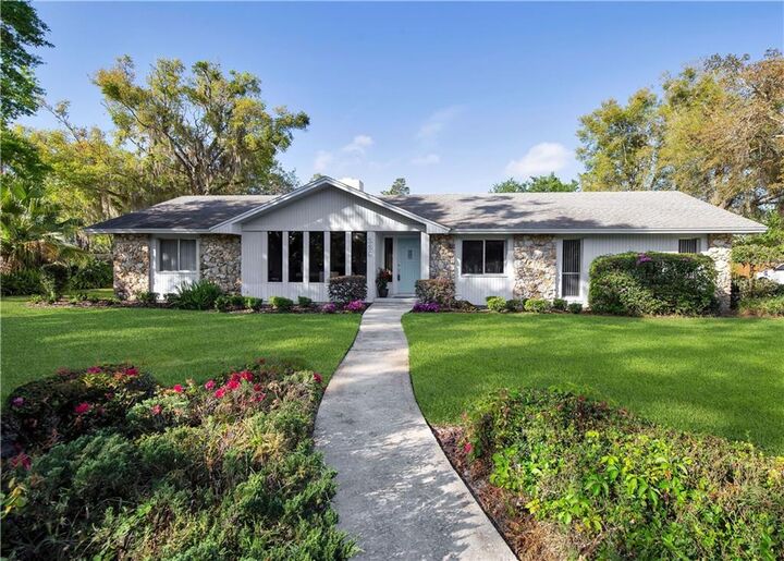 Property Photo:  366 W Hornbeam Drive  FL 32779 