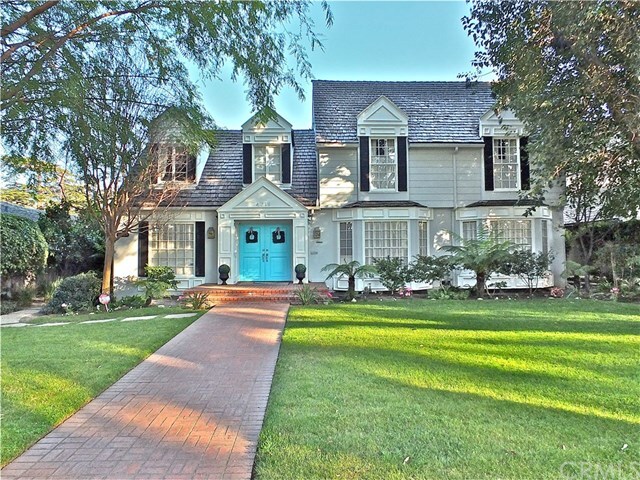 Property Photo: 4218 Country Club Drive CA 90807