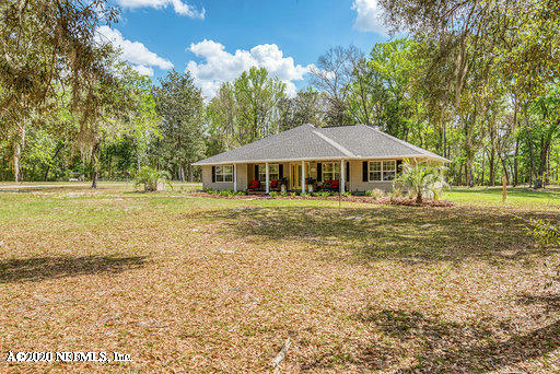 Property Photo:  113 Thornton Lane  FL 32140 