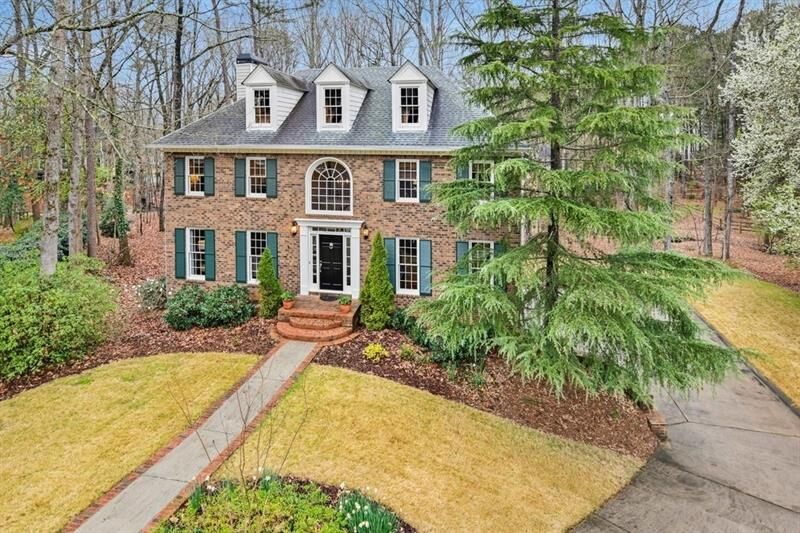 Property Photo:  781 Bentwood Trace   30005 