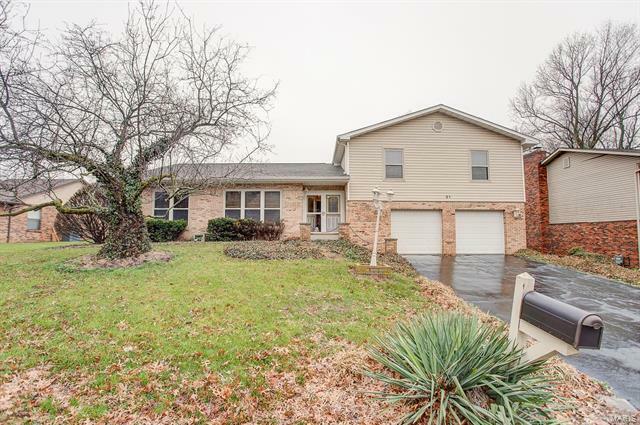 Property Photo: 21 Sir Lawrence Drive IL 62221