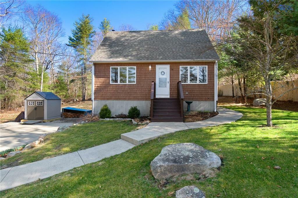 28 Mockingbird Dr  Exeter RI 02822 photo