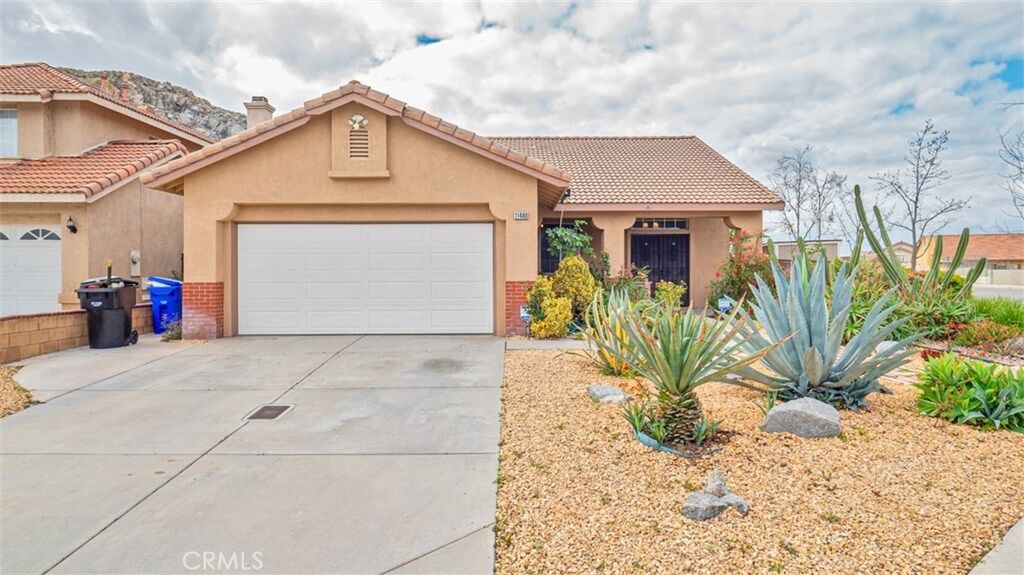 Property Photo: 11480 Caraway Court CA 92337