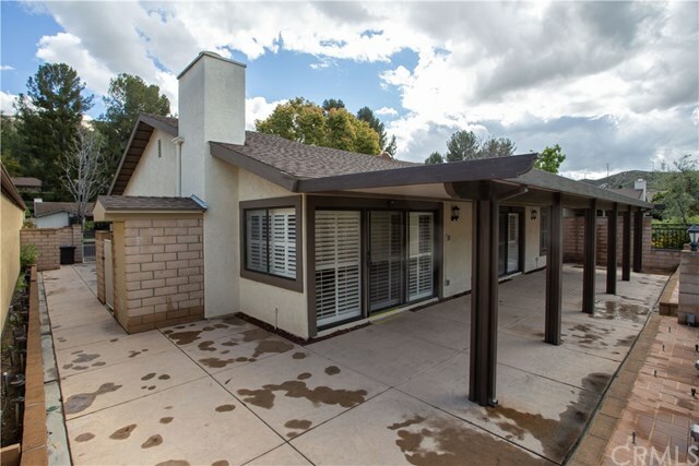 Property Photo: 550 Via Zapata CA 92507