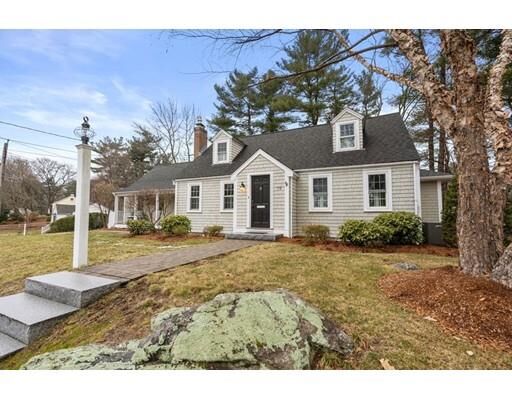Property Photo:  75 School St  MA 02090 
