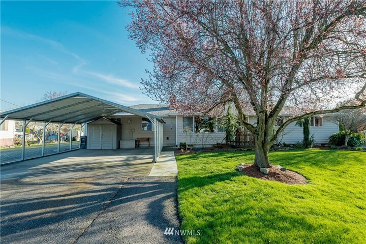 Property Photo:  412  4th Avenue S  WA 98001 