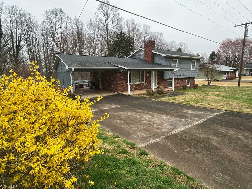 Property Photo:  4332 Eck Road  NC 28642 