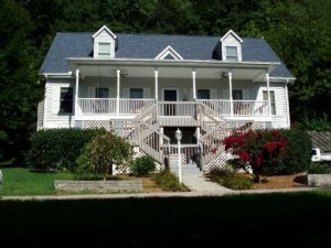 Property Photo:  400 Lancer Rd  TN 37748 