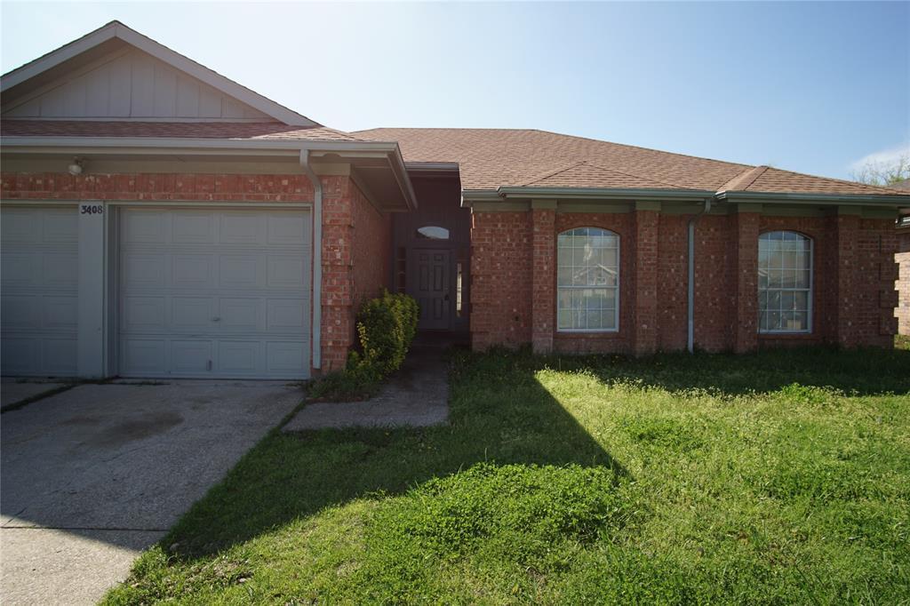 Property Photo:  3408 Mayflower Court  TX 76014 