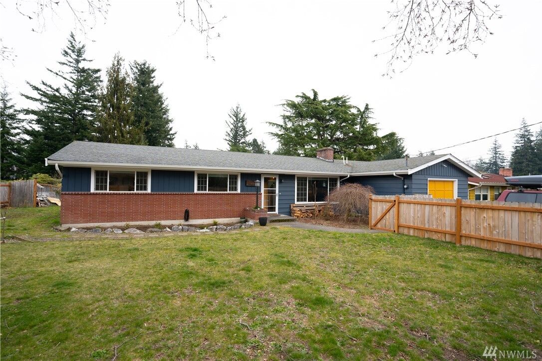 Property Photo:  3222  Firwood Avenue  WA 98225 