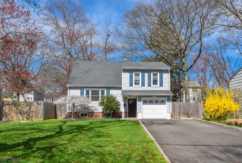 Property Photo:  1 Saville Row  NJ 07023 