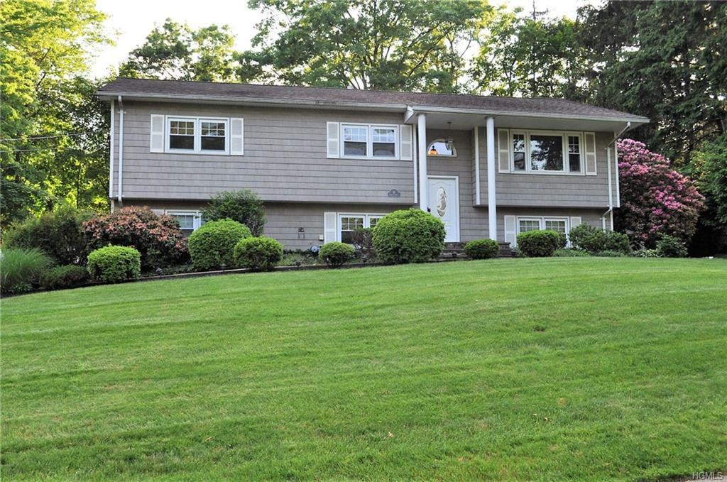 Property Photo:  14 Jennifer Drive  NY 10956 