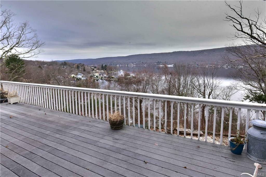 Property Photo:  51 Bluff Avenue  NY 10925 