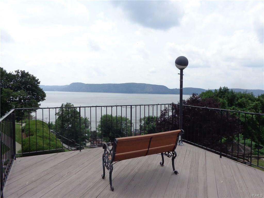 Property Photo:  11 Hudson Point  NY 10562 