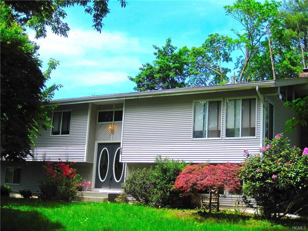 Property Photo:  13 Florence Court  NY 10989 