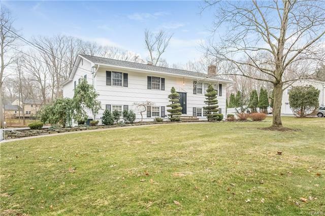 Property Photo:  45 Woodglen Drive  NY 10956 