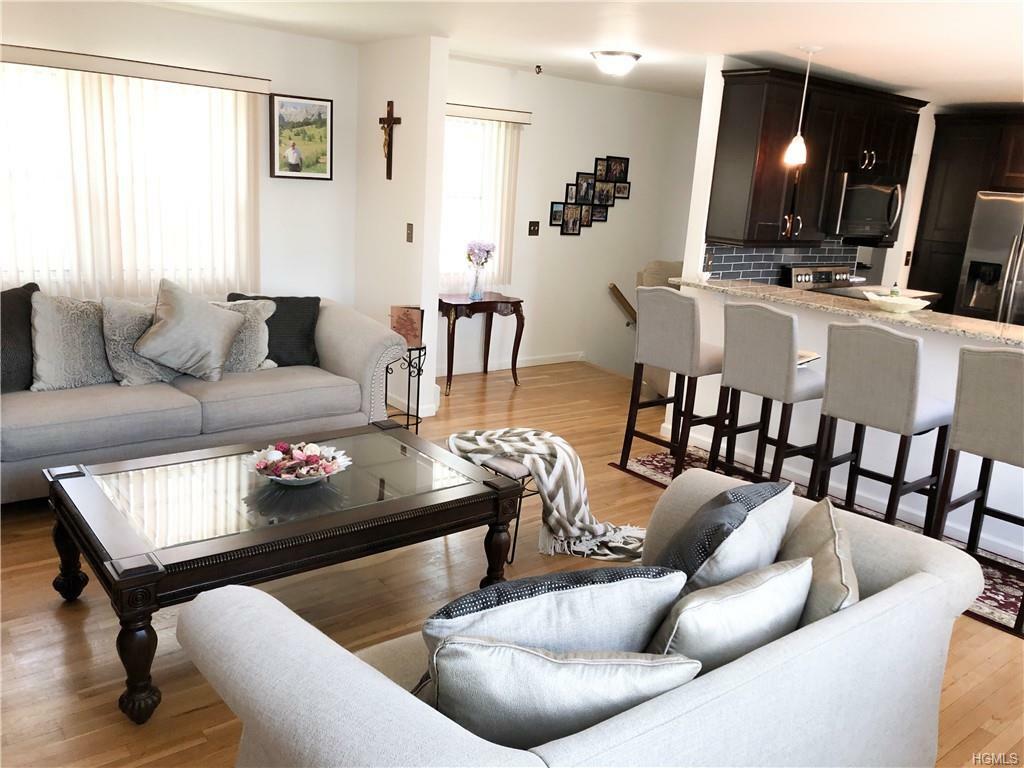 Property Photo: 125 N Washington Avenue 28 NY 10530