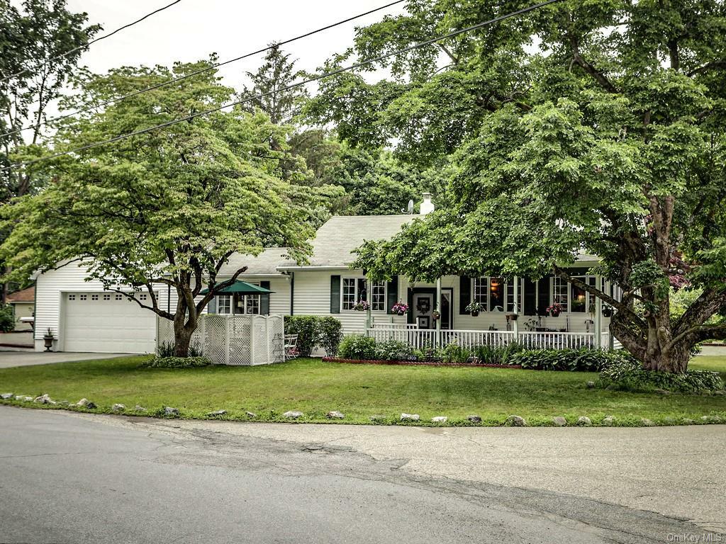 Property Photo:  19 Linden Avenue  NY 10925 