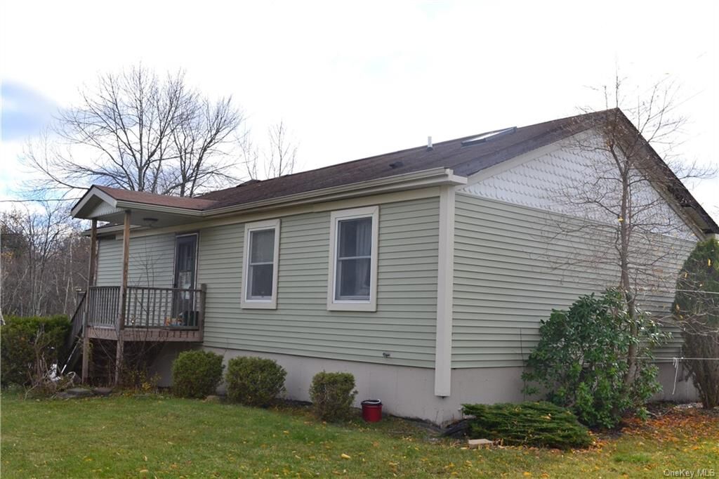 Property Photo:  3 Spur Street  NY 12754 