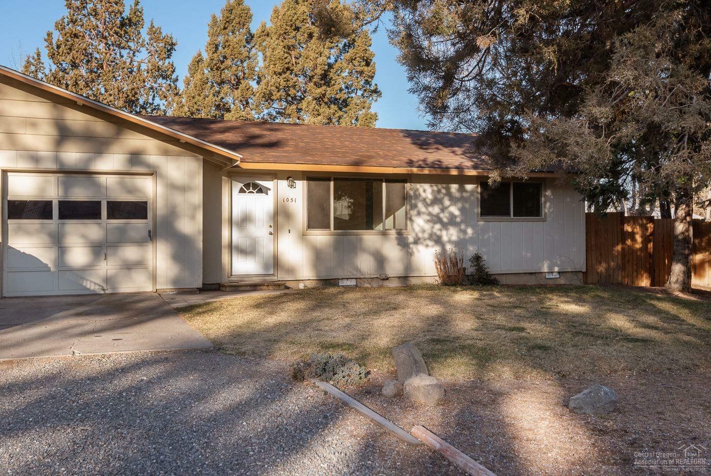 Property Photo:  1051 SW 18th Street  OR 97756 