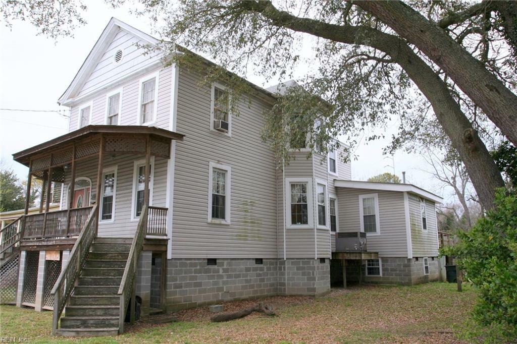 Property Photo:  421 East Pembroke Avenue  VA 23669 