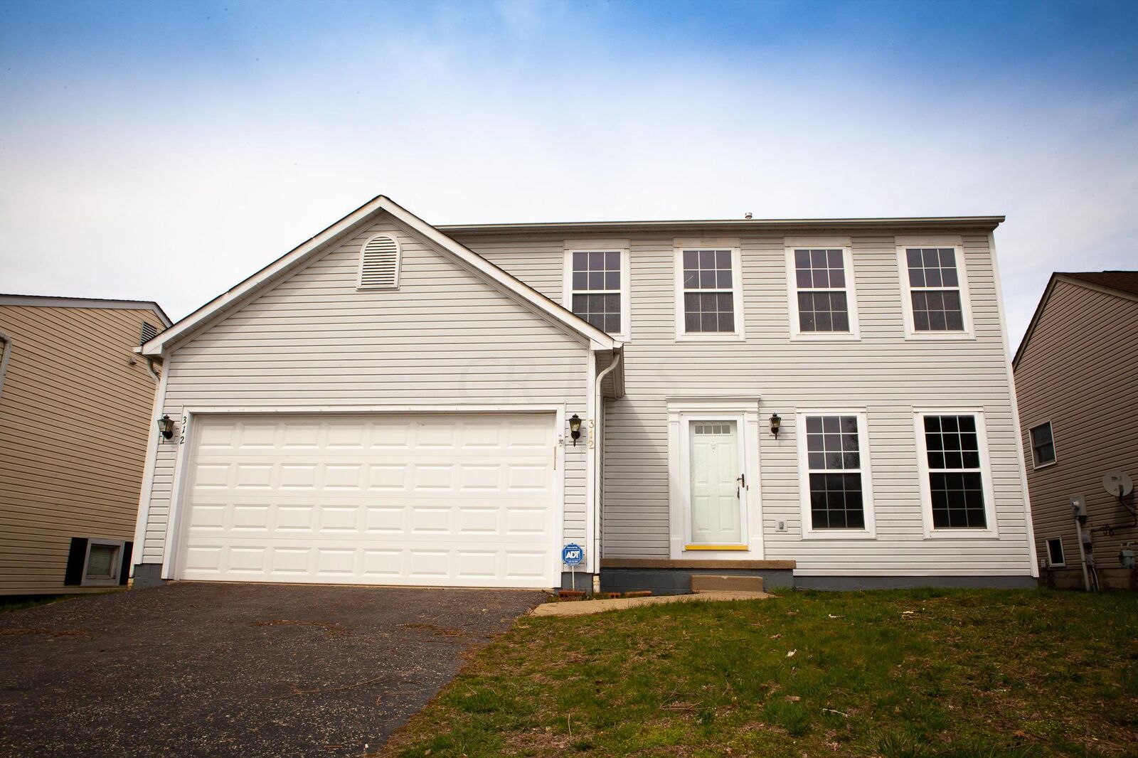 Property Photo: 312 Harland Drive OH 43207