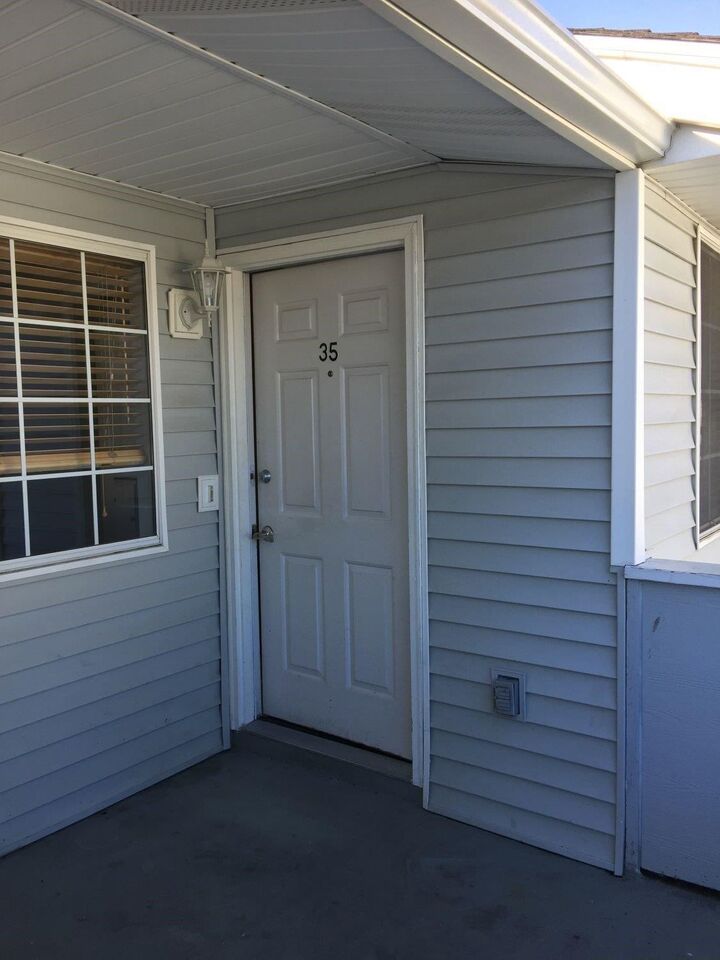 2101 Poplar Drive 35  Medford OR 97504 photo