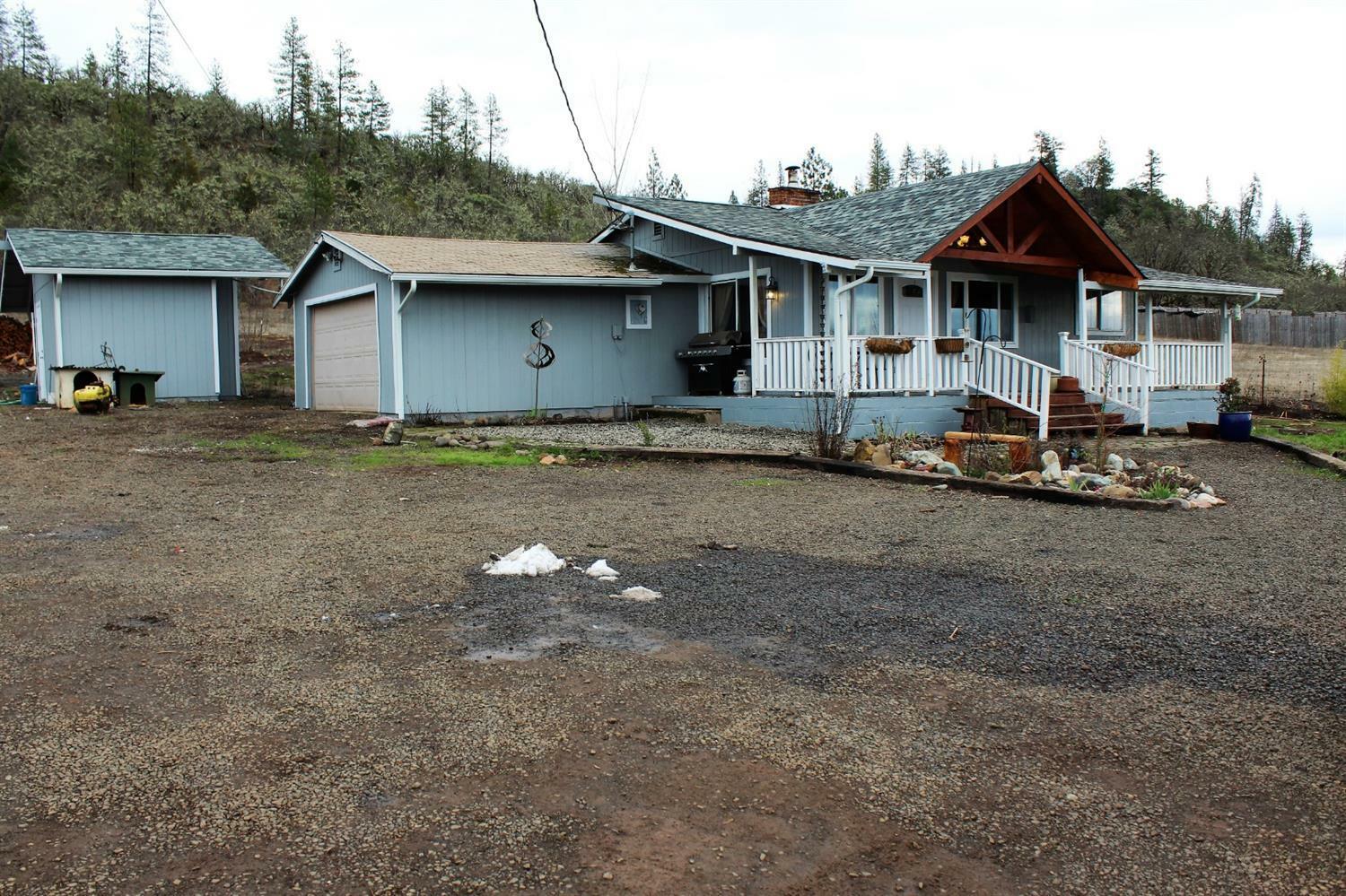 Property Photo:  18730 Hwy 62  OR 97524 