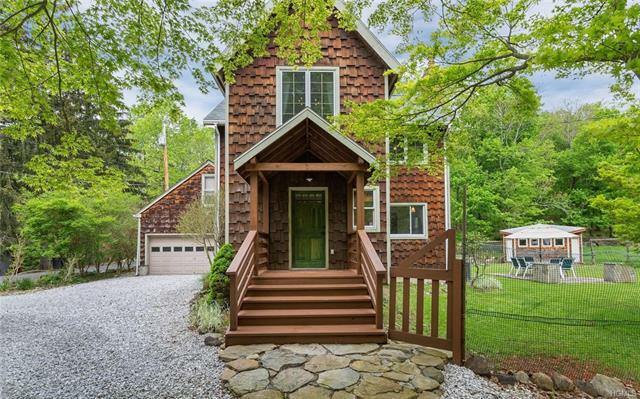 Property Photo:  206 Colabaugh Pond Road  NY 10520 