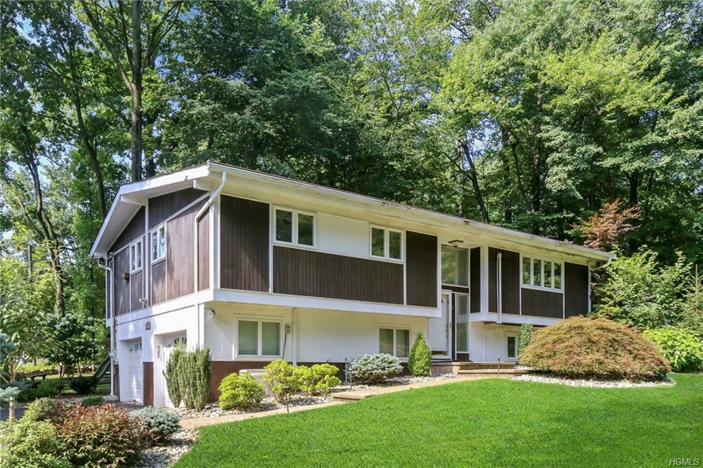 Property Photo:  1 Aspen Lane  NY 10956 